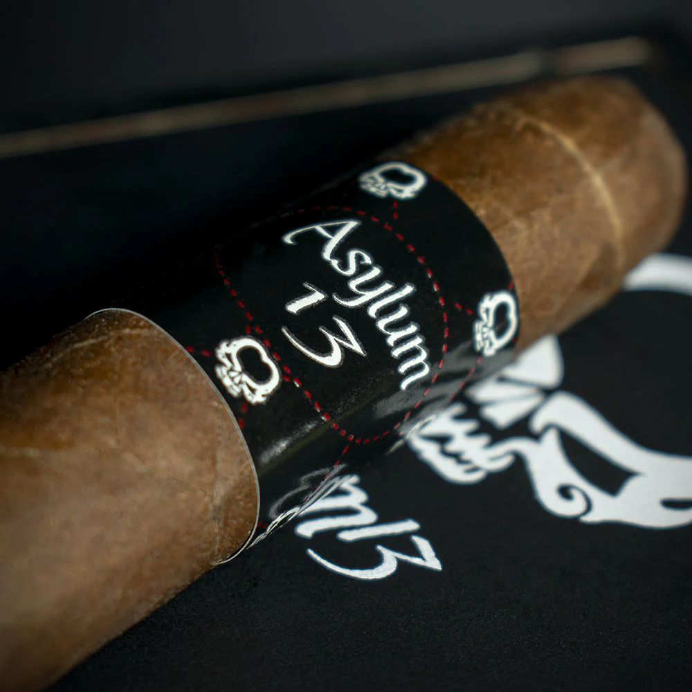 Asylum 13 CLE Nicaragua Short Corona Cigars - Box of 20 - Image 3