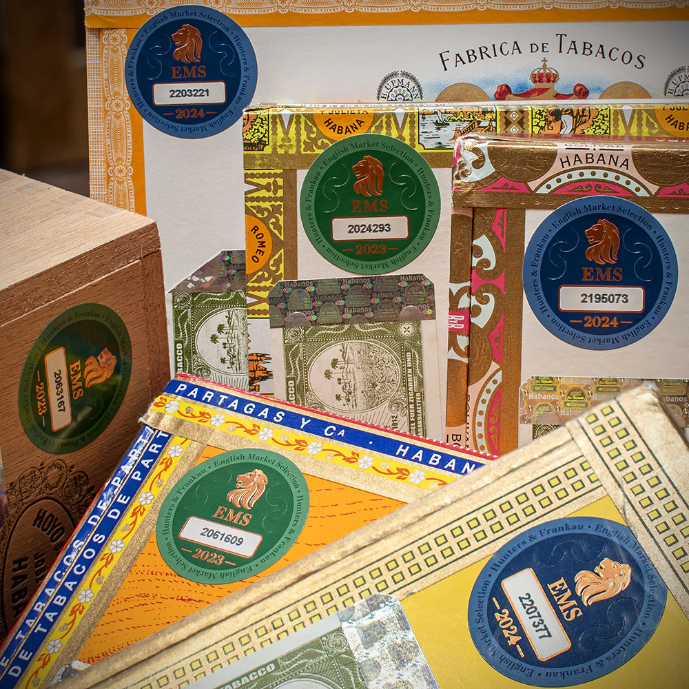 Bolivar Petit Coronas Cuban Cigars - Box of 25 - Image 6