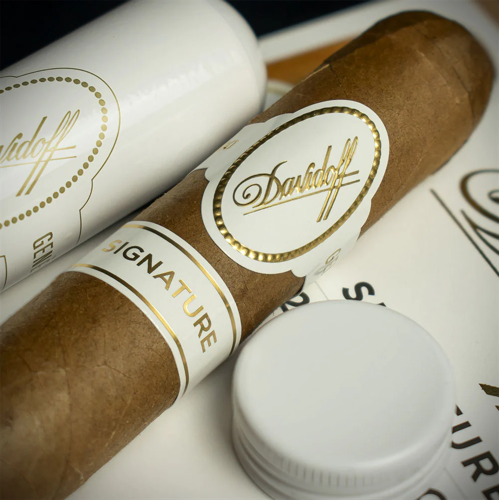 Davidoff Signature 2000 Tubos Cigar - Single - Image 4