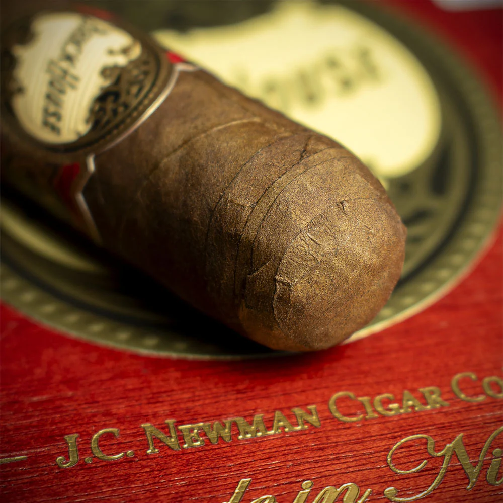 Brick House Classic Nicaragua Robusto Cigar - Single - Image 5