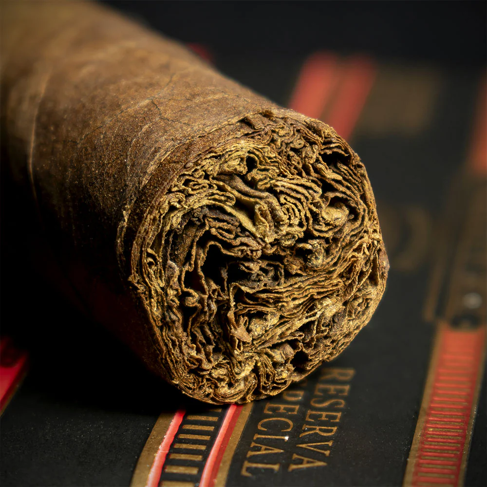 Juliany Corojo Robusto Cigar - Single - Image 6