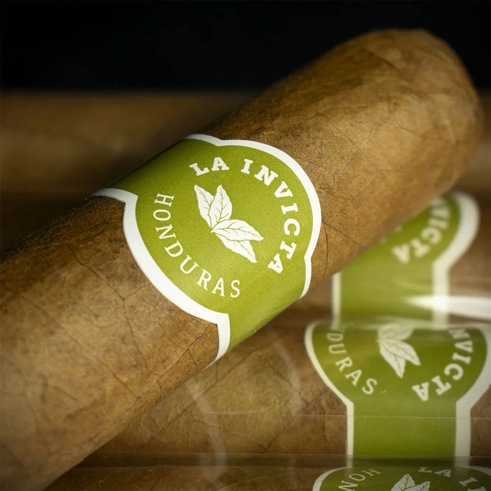La Invicta Honduran Robusto Cigar - Single - Image 4