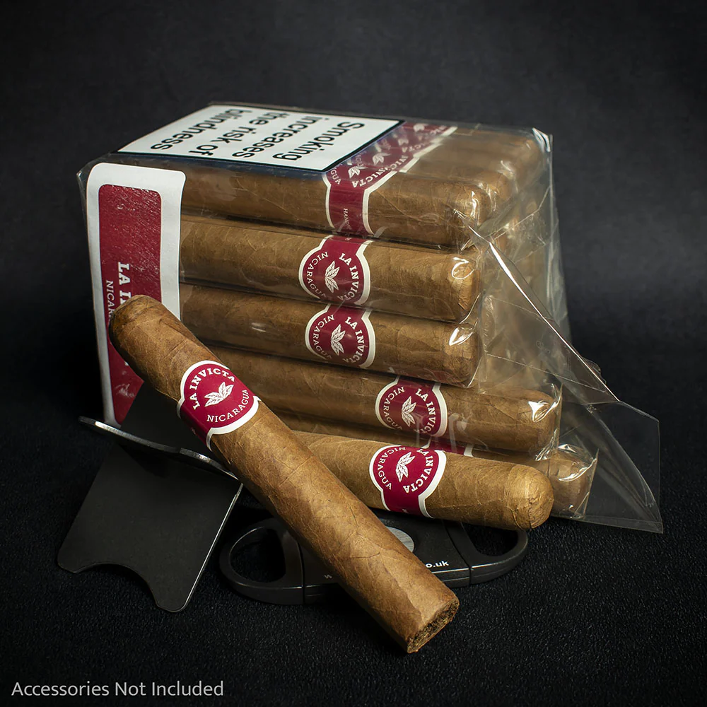 La Invicta Nicaraguan Robusto Cigar - Single - Image 3